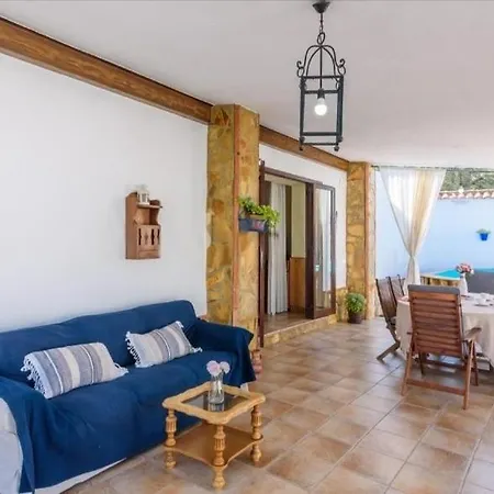 Villamada Country house *